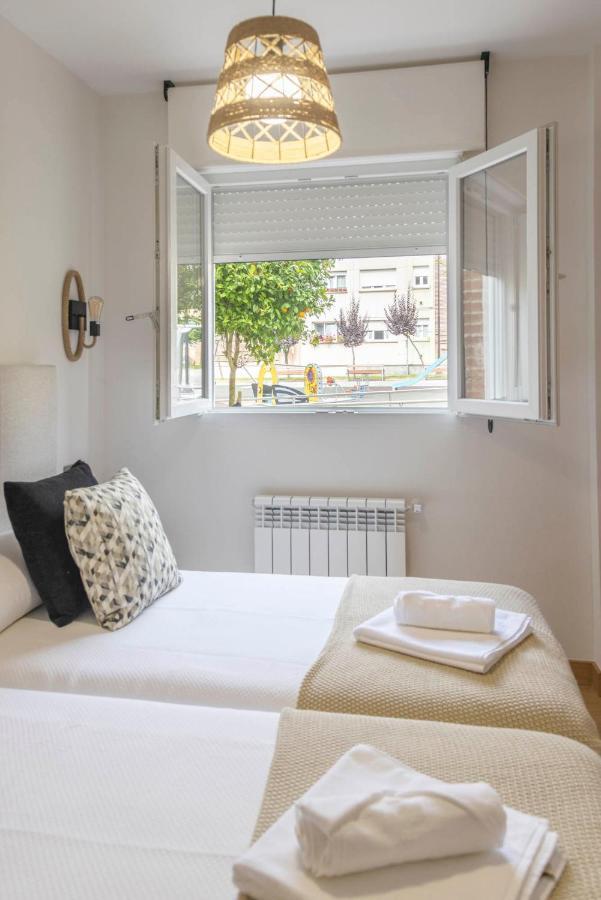 El Piso De Pilar Apartment Llanes Luaran gambar